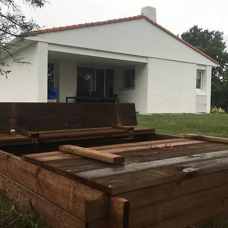 別荘 Maison De Avec Et Sauna A Commequiers, 12 A 14 Personnes