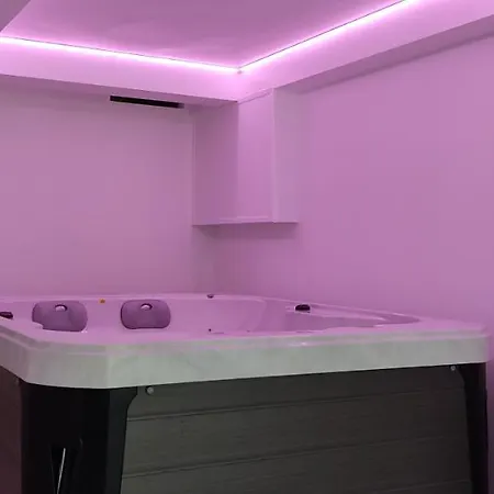 Maison De Avec Et Sauna A Commequiers, 12 A 14 Personnes * Commequiers